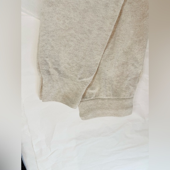 2 pairs of girls joggers , Medium 8-10 - Picture 4 of 7